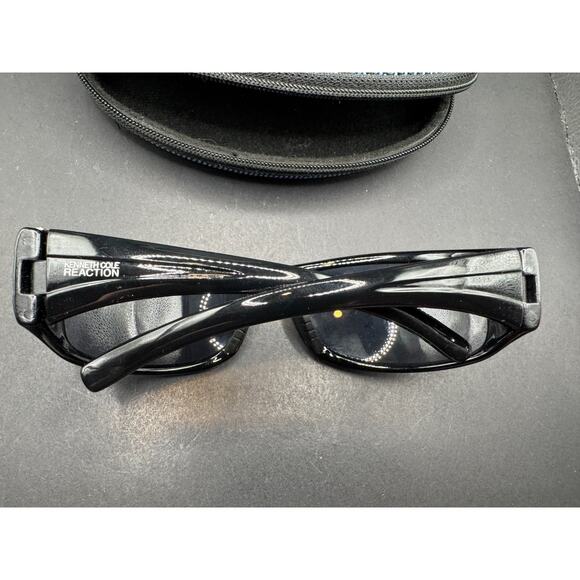 Kenneth Cole Reaction Sunglasses KC1079 00B5 Black With Case - Picture 3 of 11